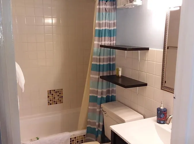 Mcfarlane's Place Apartment *